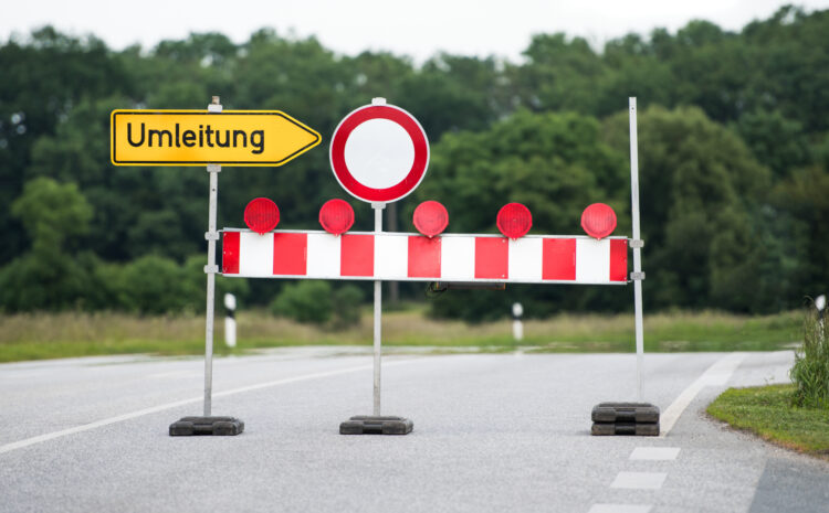  Straßensperren und Parkverbote